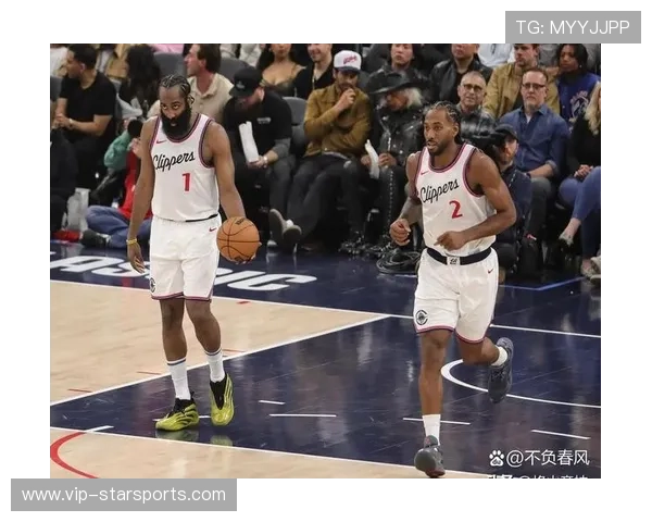 快船队目标巩固前三,持续追赶联盟领头羊,快船全队 快船队目标巩固前三,持续追赶联盟领头羊,快船全队