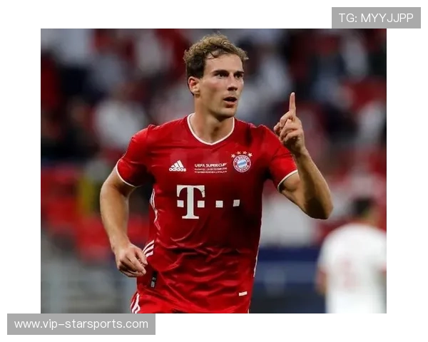 拜仁通过灵活换位制造局部优势，拜仁转出球员